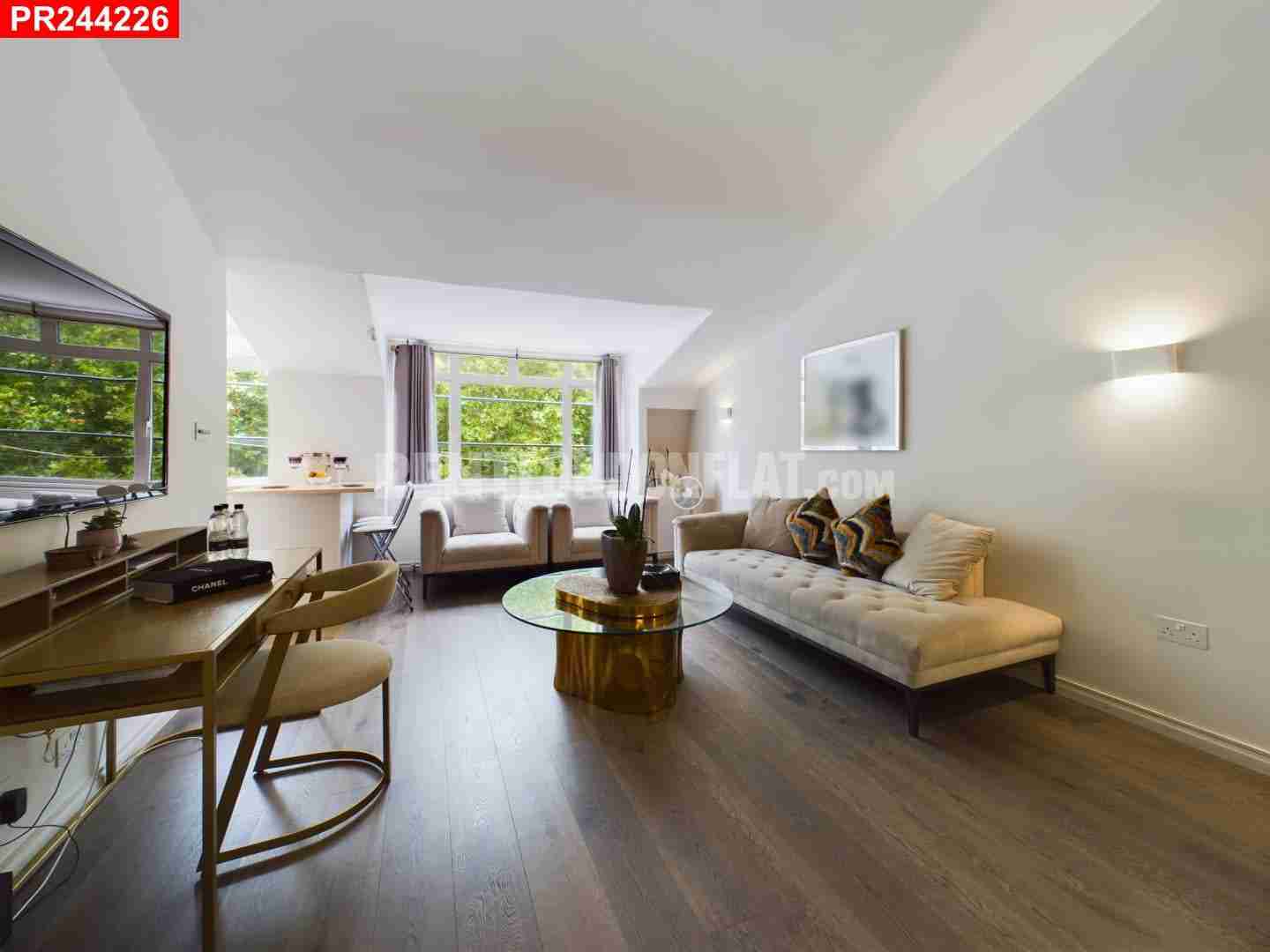 Flat Rutland Gate in City of Westminster