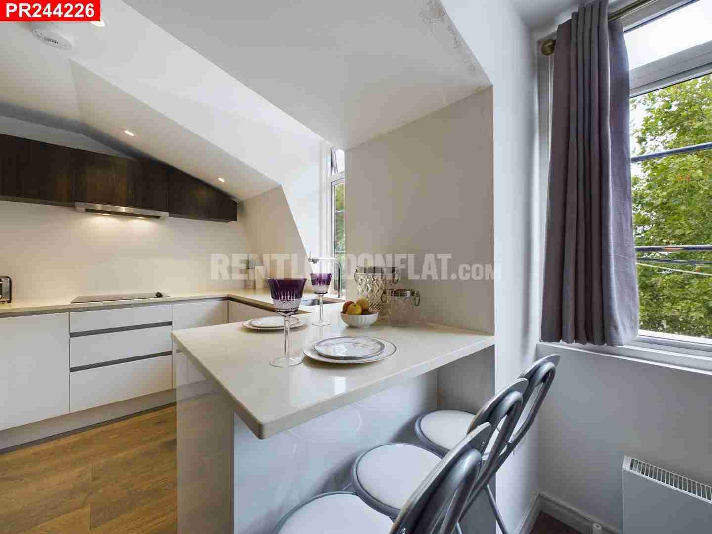 Flat Rutland Gate in City of Westminster