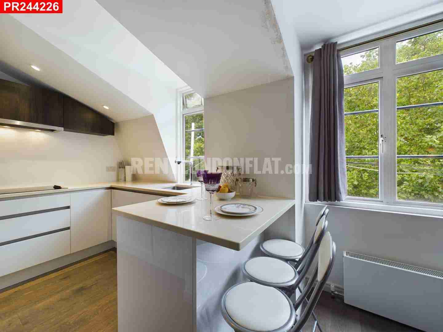 Flat Rutland Gate in City of Westminster