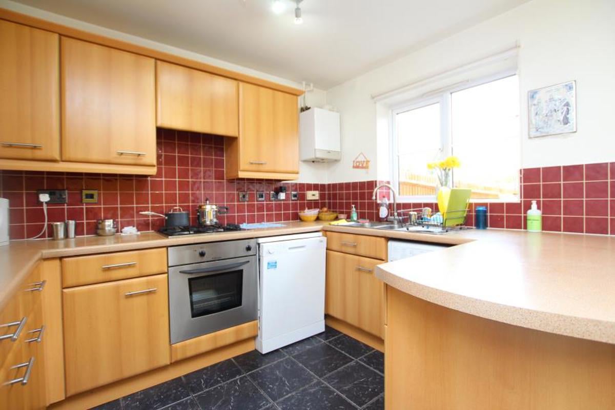 House Crystal Way in Bradley Stoke
