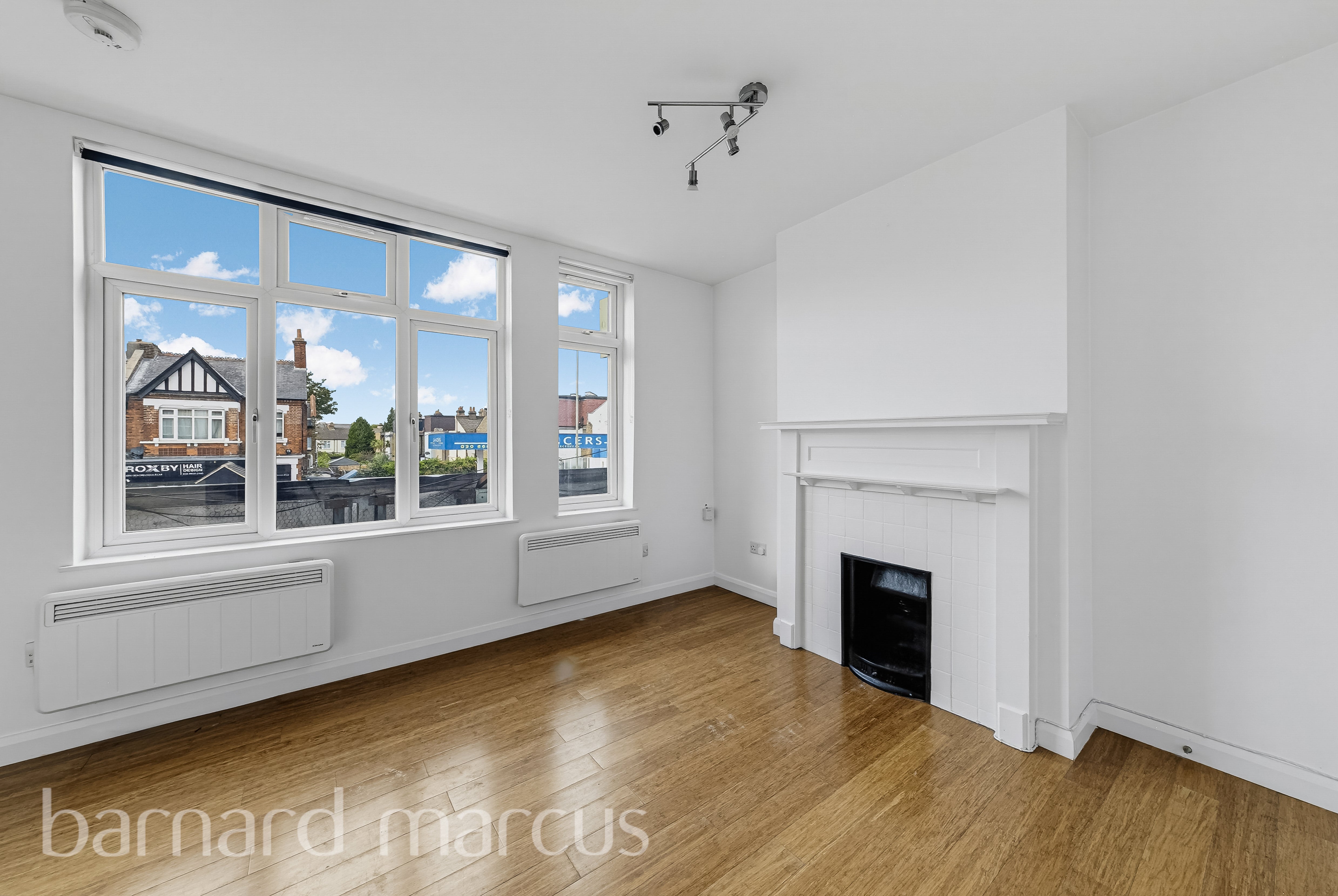 Flat Croydon Road in Greater London