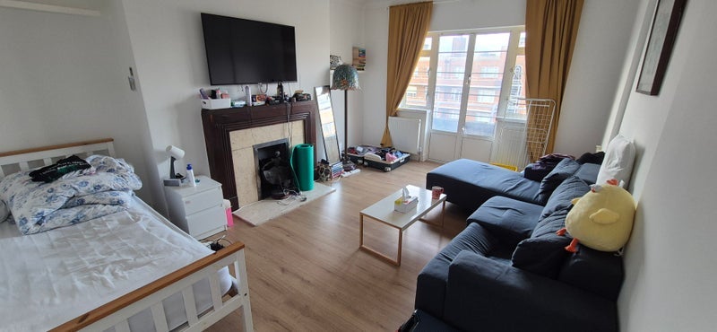 Room Gliddon Road in Greater London