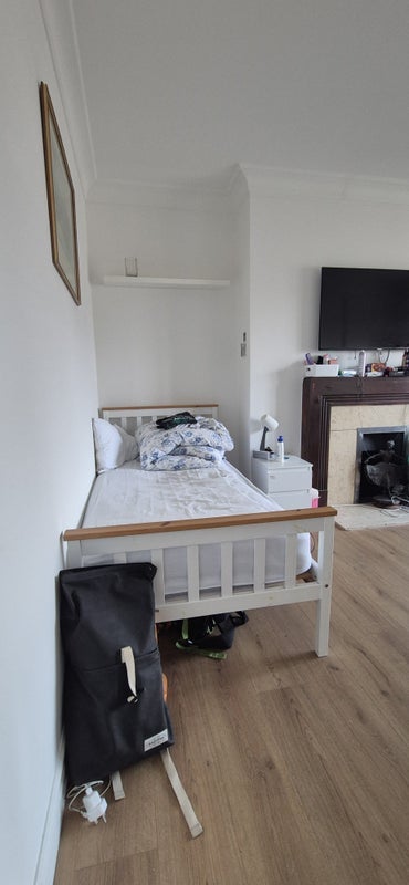 Room Gliddon Road in Greater London