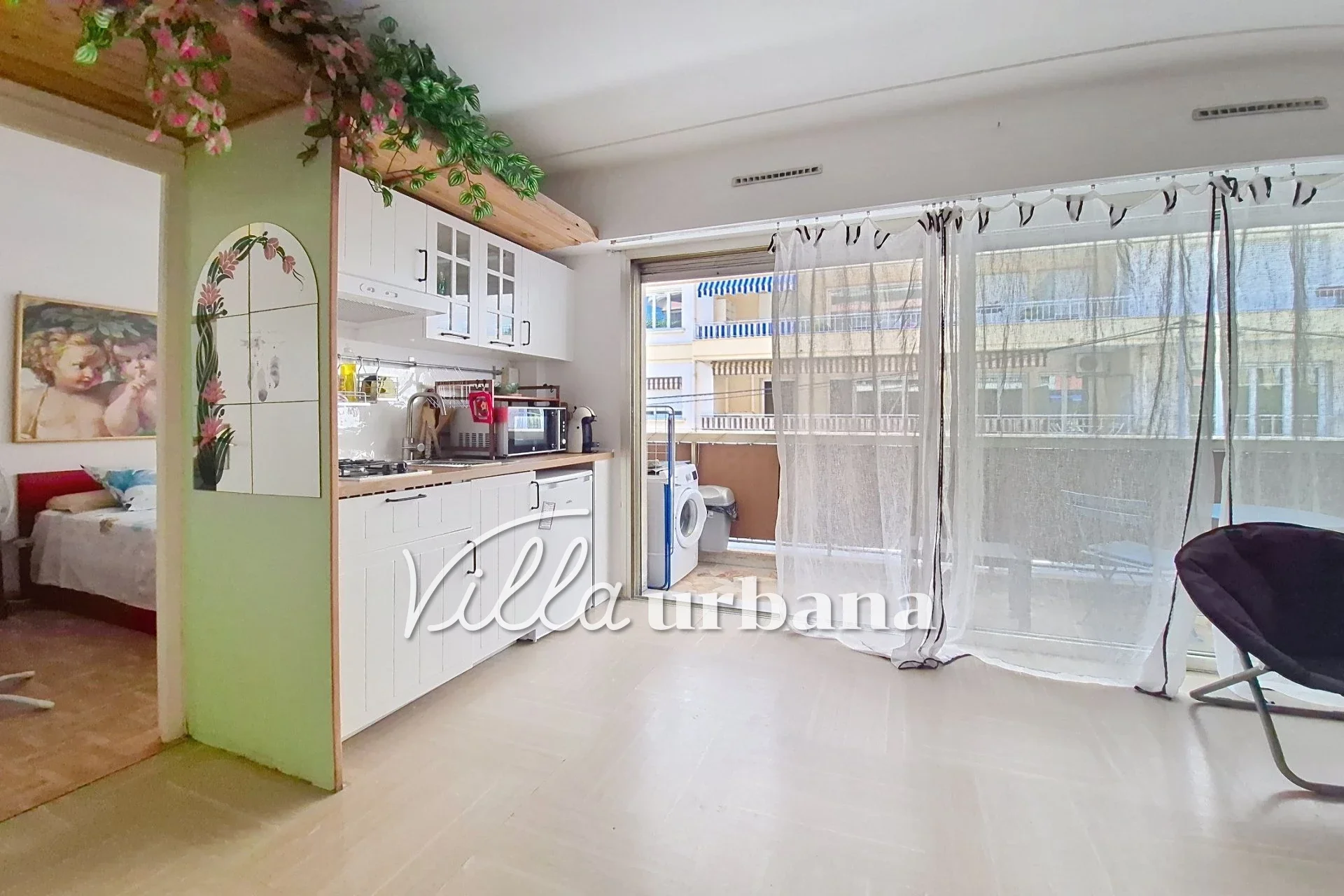 Flat Avenue Saramartel in Antibes