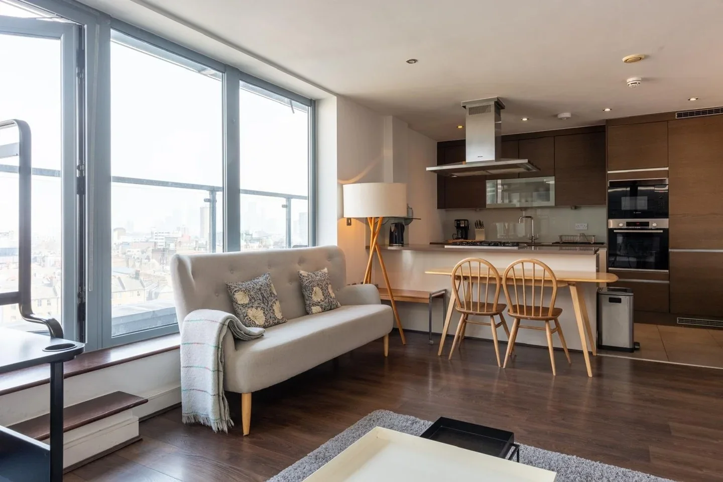 Flat Plumbers Row in Greater London