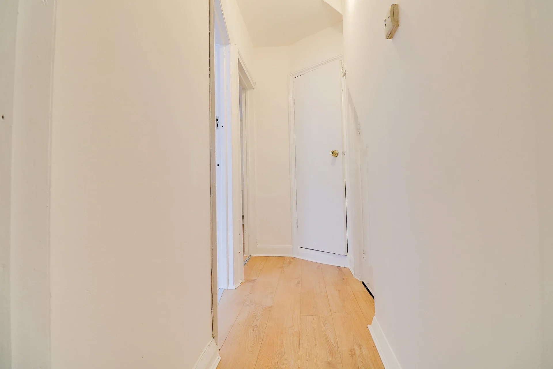 Flat Thornton Avenue in Greater London