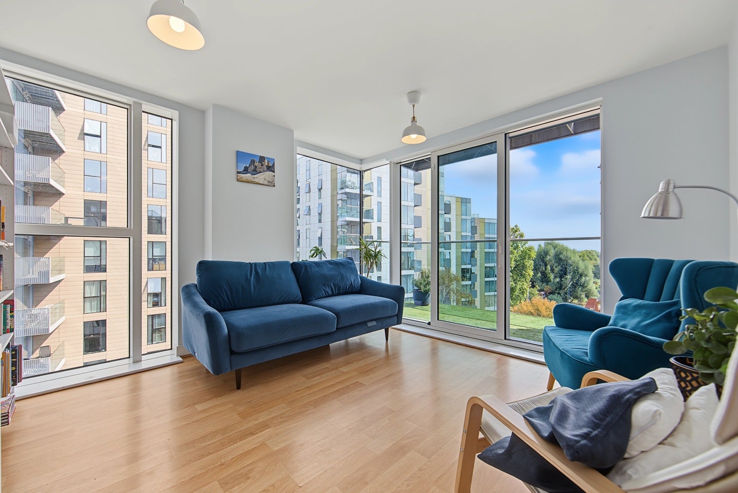 Flat Goodchild Road in Greater London