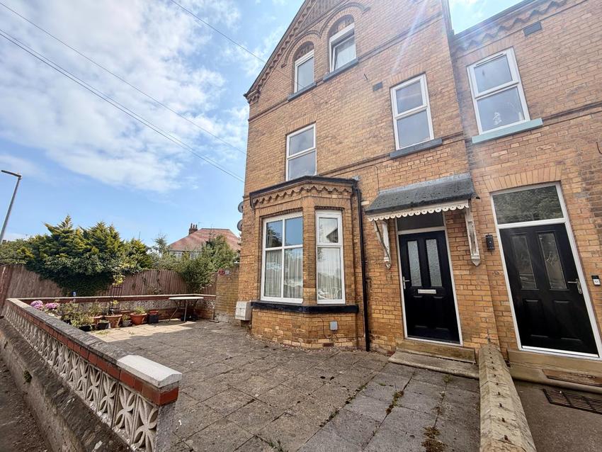 Flat Belvedere Road in Bridlington