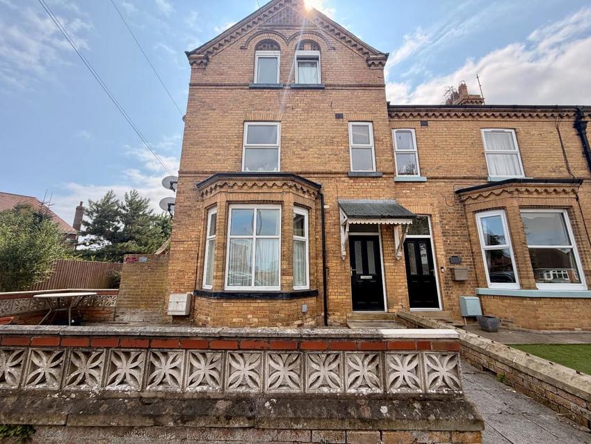 Flat Belvedere Road in Bridlington