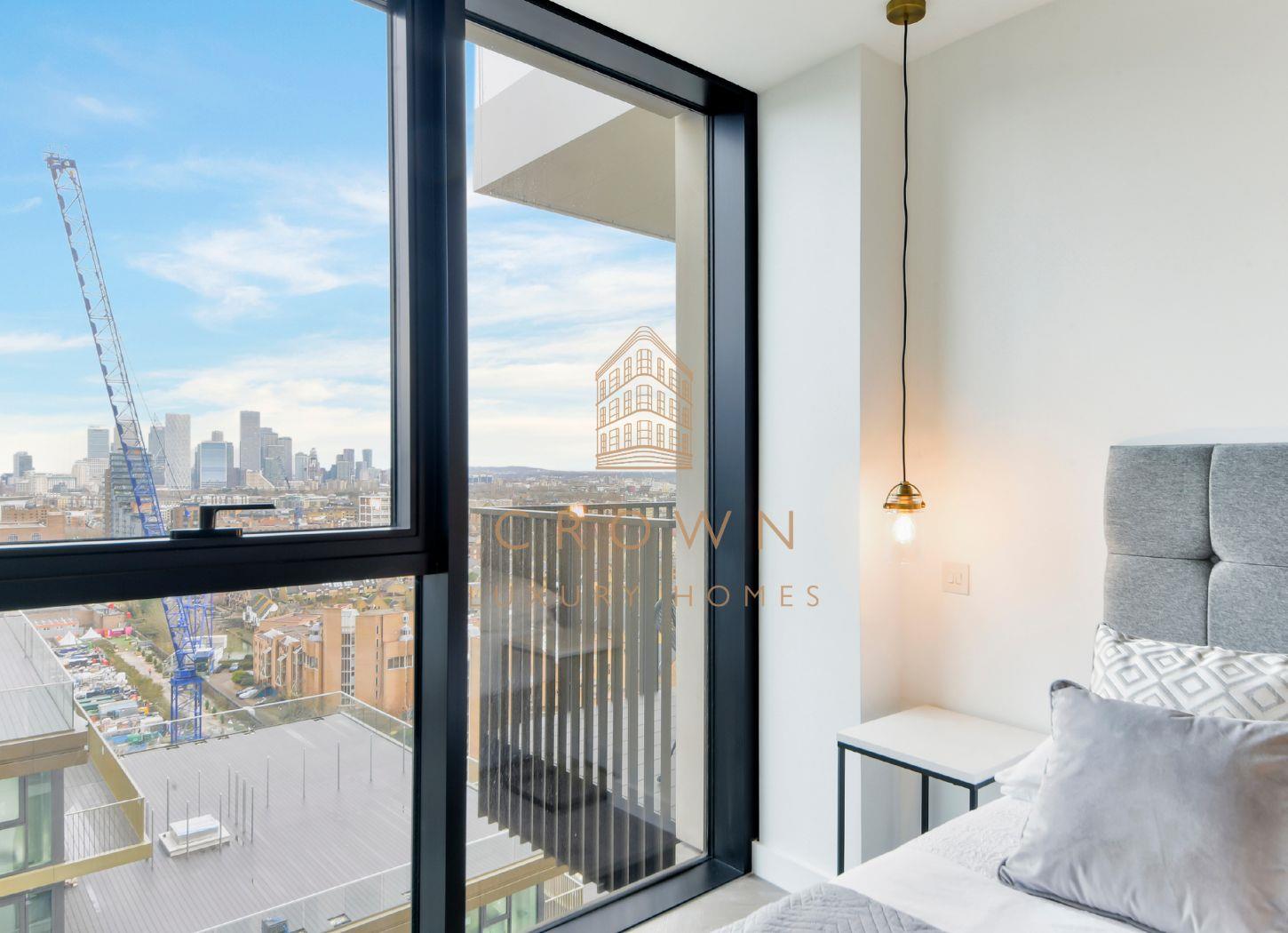 Flat Pennington Quay Walk in Greater London