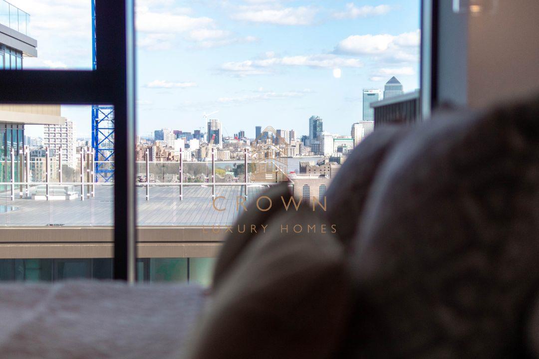 Flat Pennington Quay Walk in Greater London