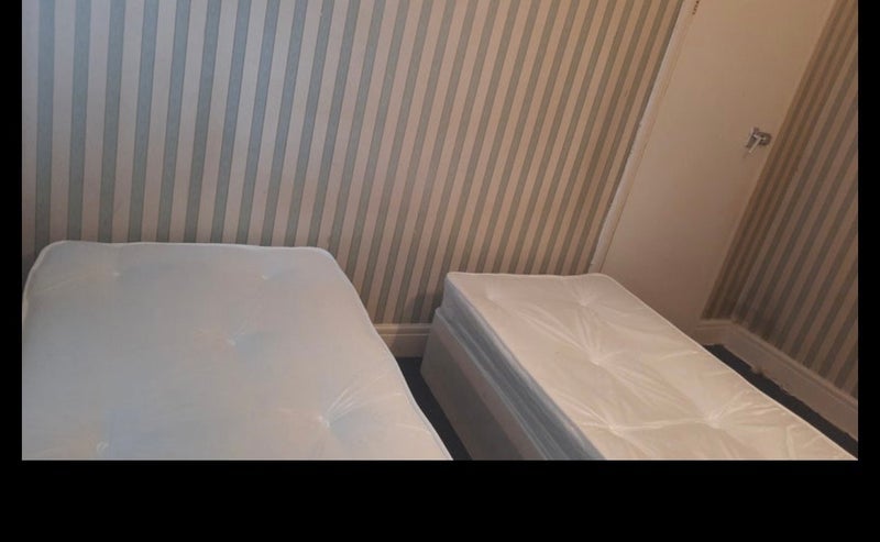 Room White Horse Road in Greater London