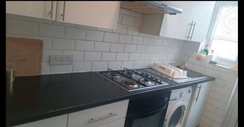 Room White Horse Road in Greater London