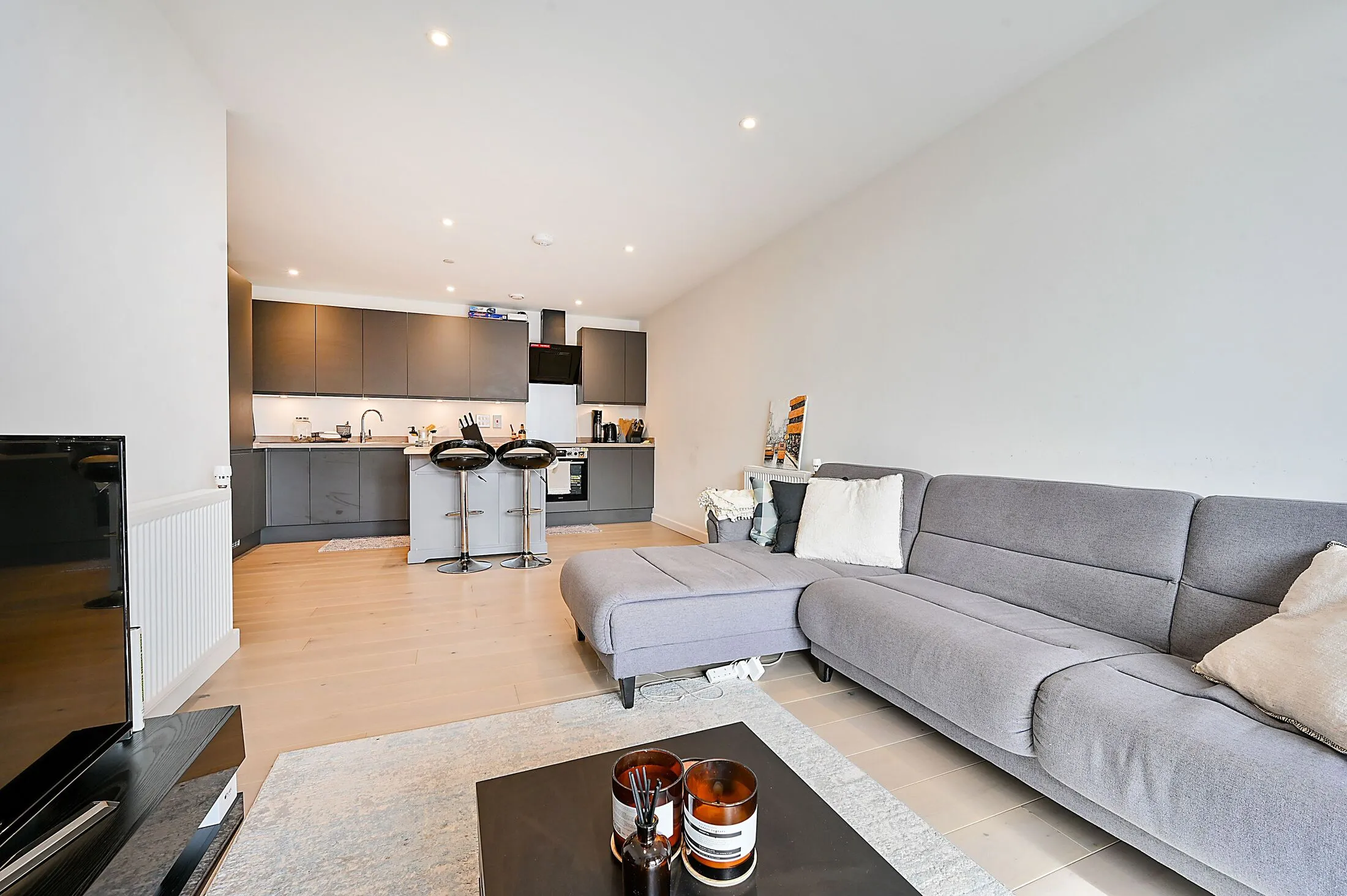 Flat Copley Close in Greater London
