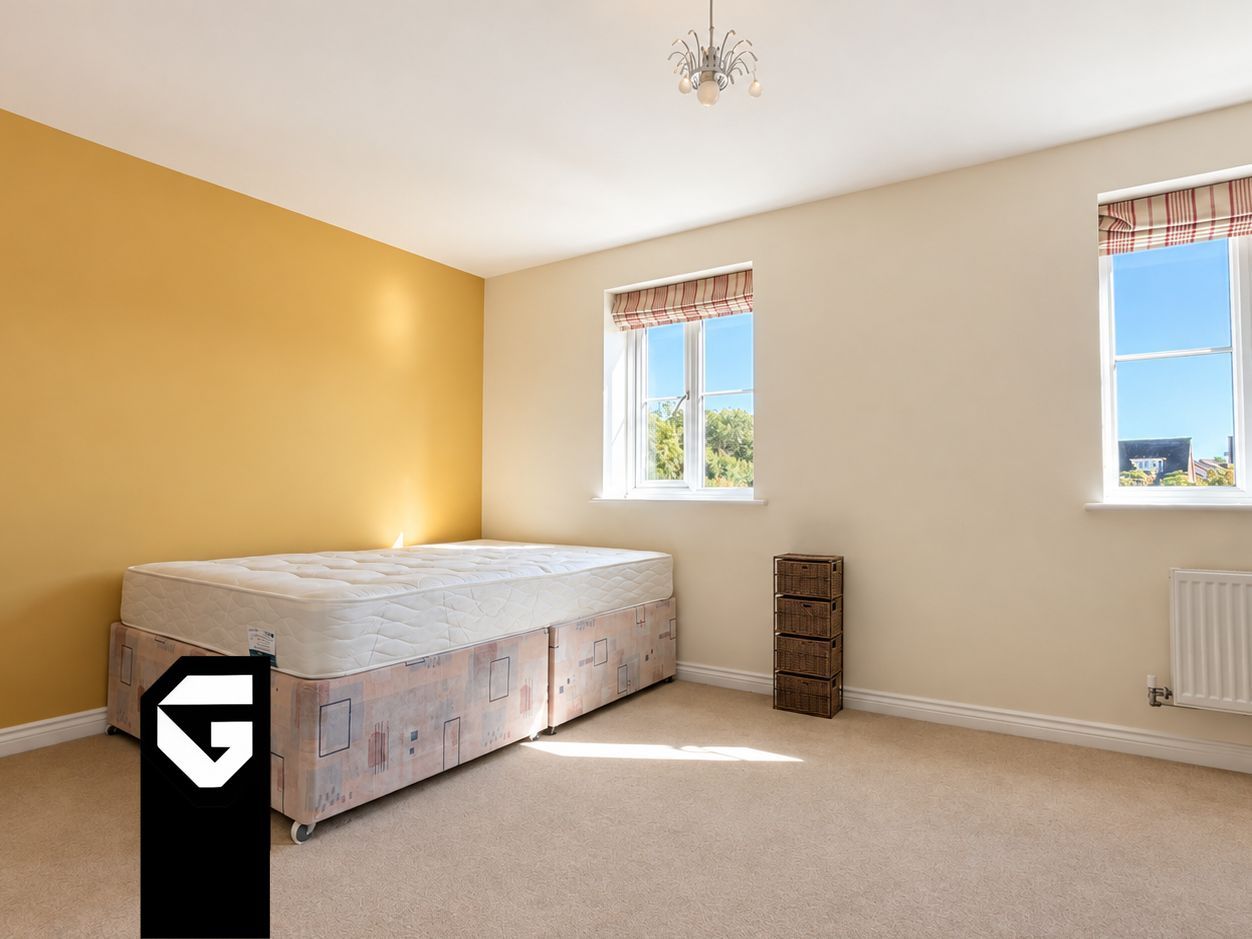 Room Wood Mead in Stoke Gifford