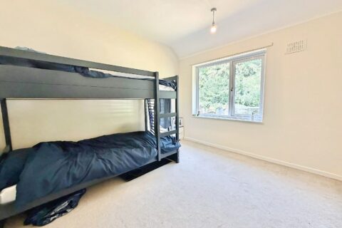 Flat Stratfield Road in Basingstoke and Deane