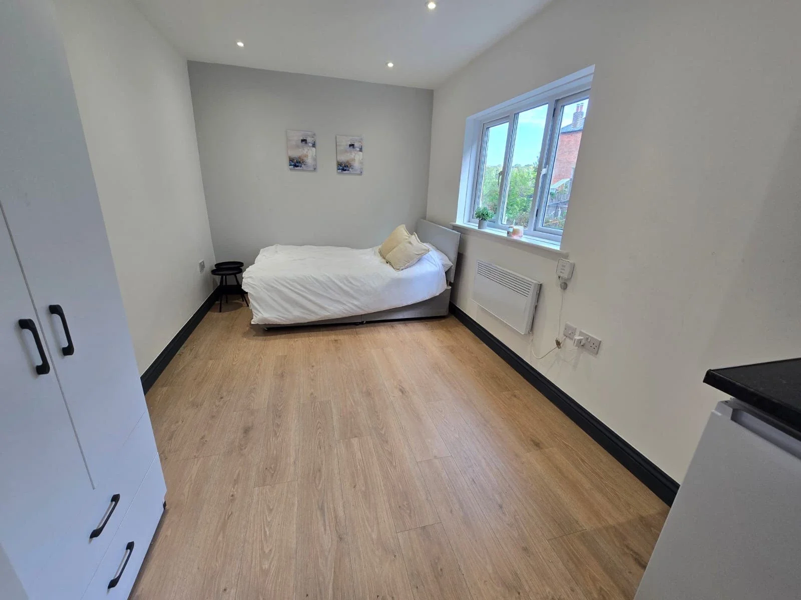 Room Croft Road in Waverley