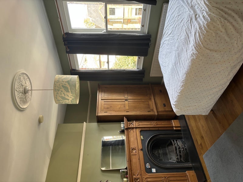 Room Whiteley Road in Greater London