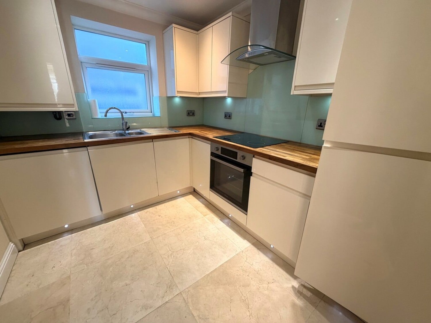 Flat Linthorpe Road in Poole