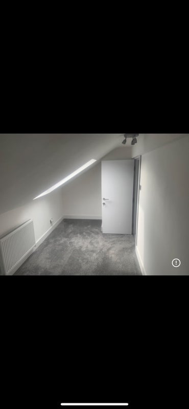 Room Kitchener Road in Greater London
