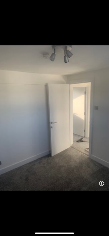 Room Kitchener Road in Greater London