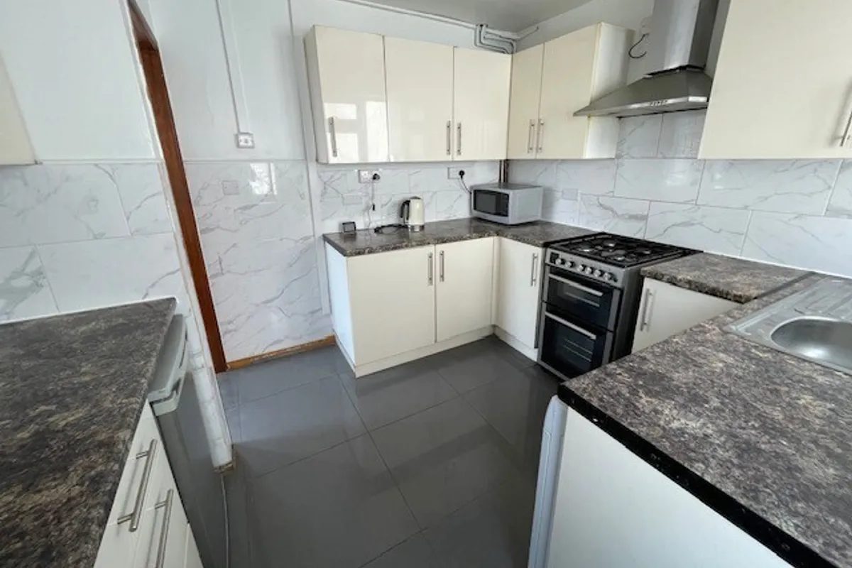 Room Rydal Avenue in Charnwood
