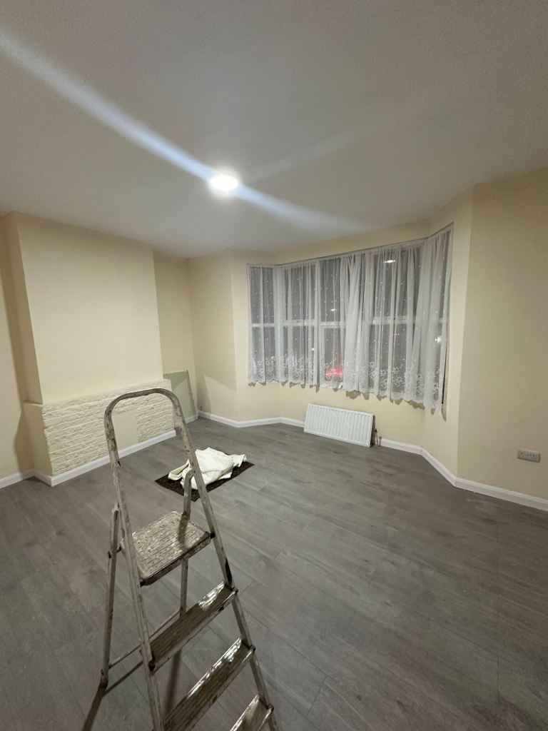 Flat Milton Avenue in Greater London