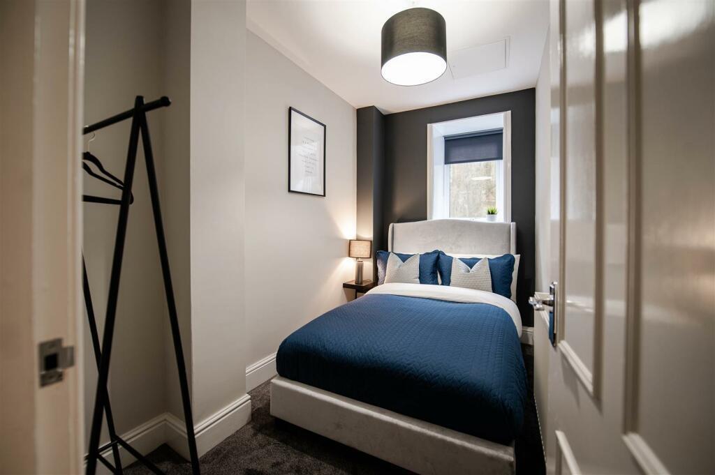 Flat Durham Road in Greater London