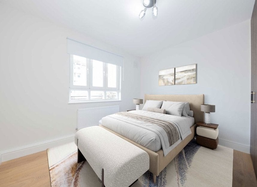 Flat Queen Caroline Street in Greater London