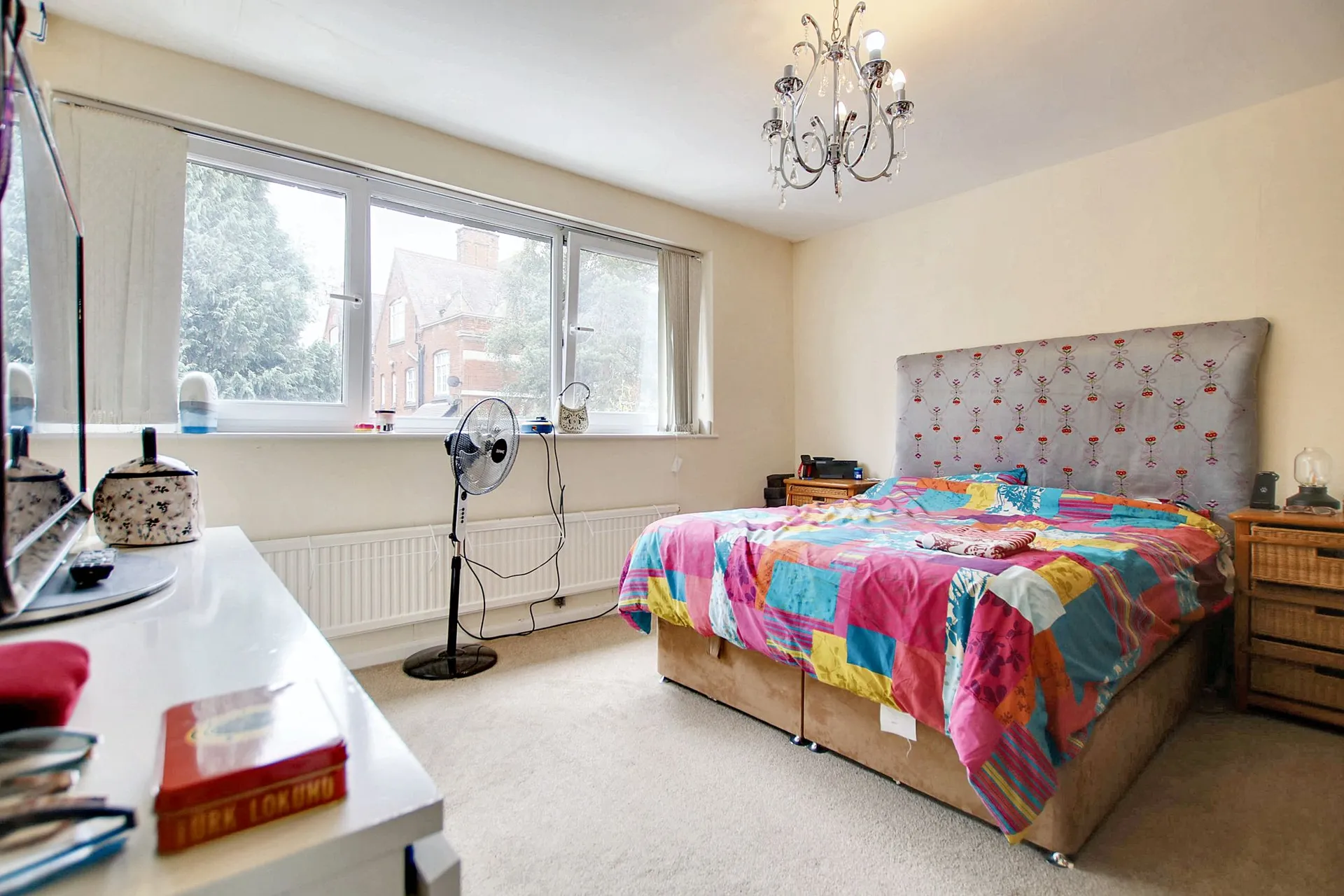 Flat Holmfield Road in Leicester