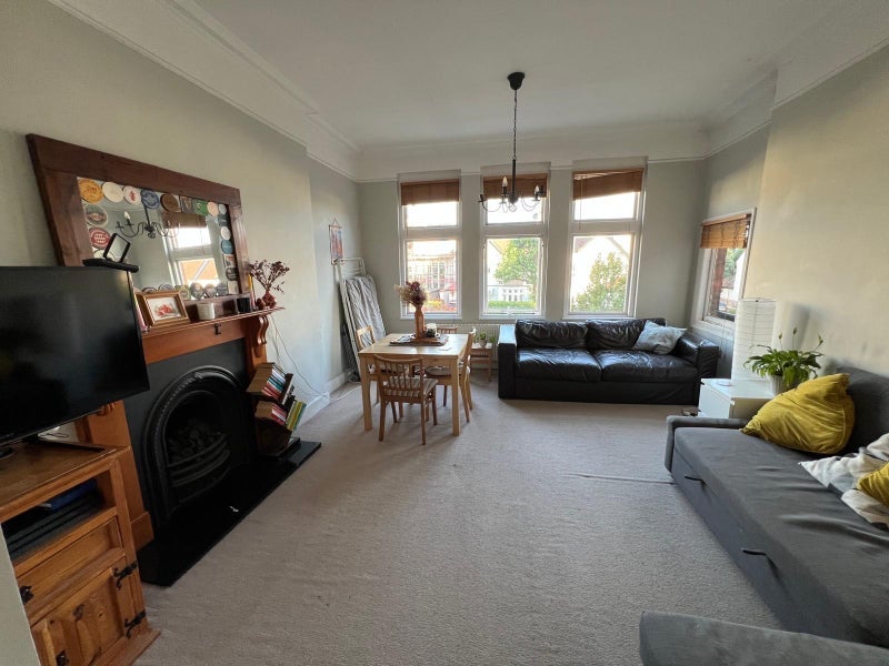 Room Nightingale Lane in Greater London