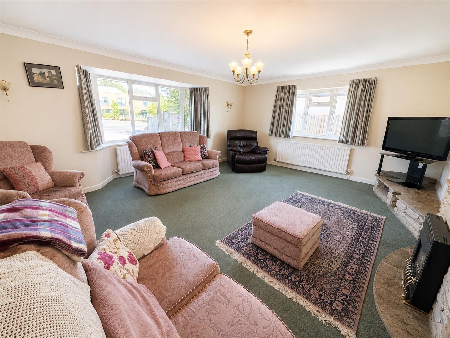House Hunts Pond Road in Fareham
