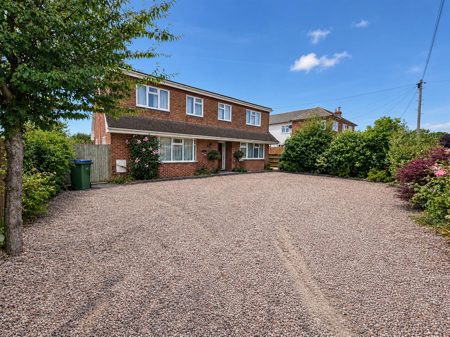 House Hunts Pond Road in Fareham
