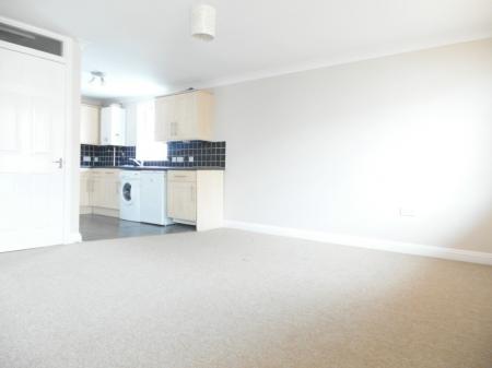 Flat Saint Pauls Street North in Cheltenham