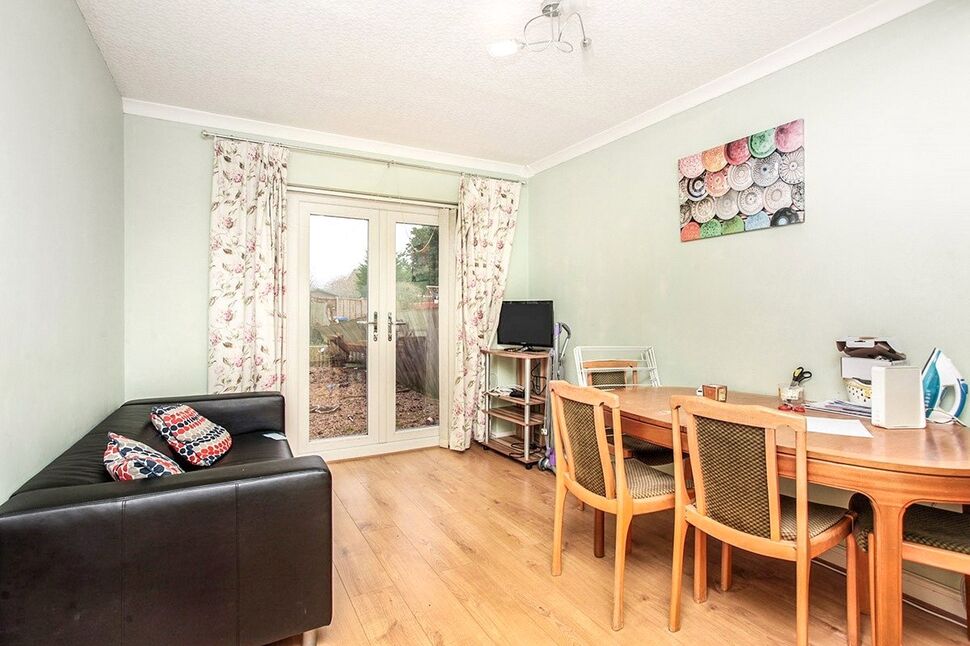 Flat Boswell Drive in Coventry