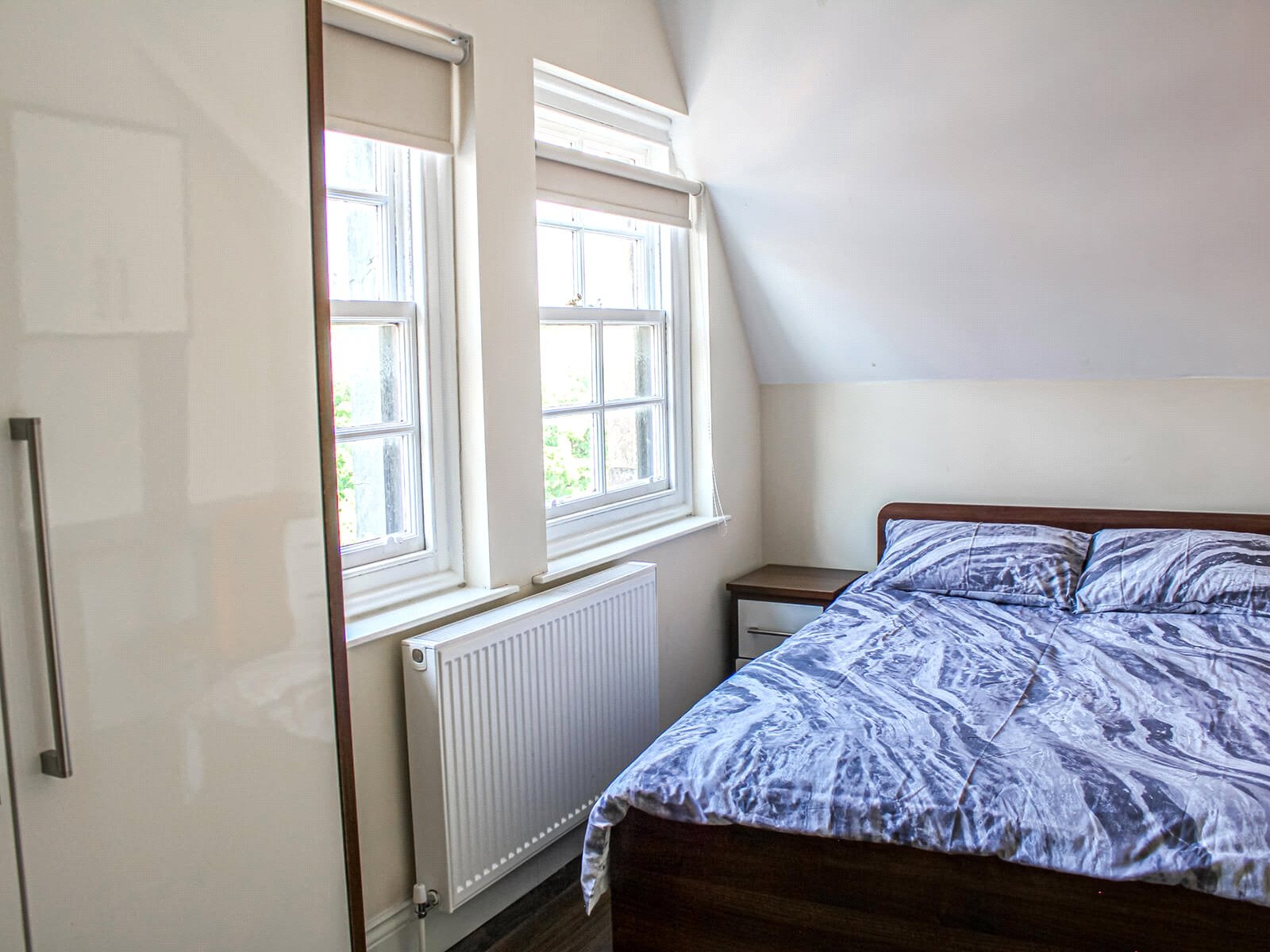 Flat Clarendon Road in Leeds