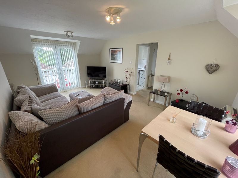 Flat B2146 in Chichester