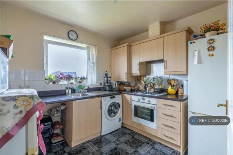 Flat Wednesfield Road in Wolverhampton