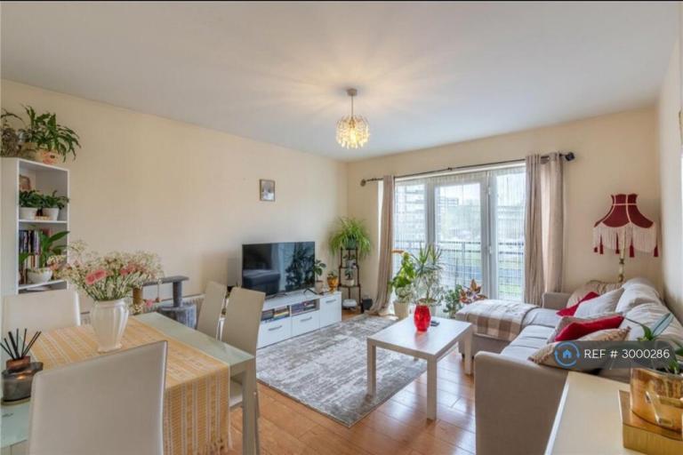 Flat Wednesfield Road in Wolverhampton