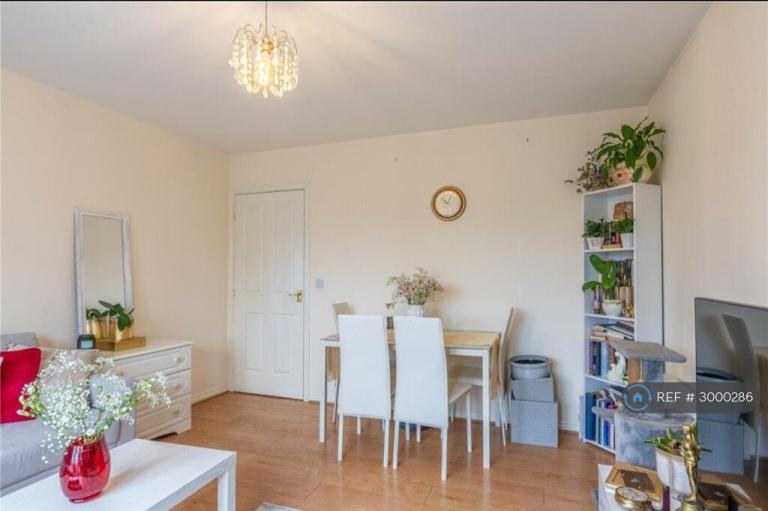 Flat Wednesfield Road in Wolverhampton
