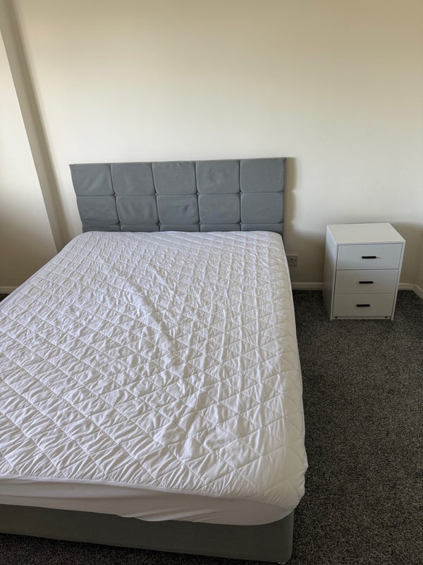 Room Rosewood Way in Farnham Royal