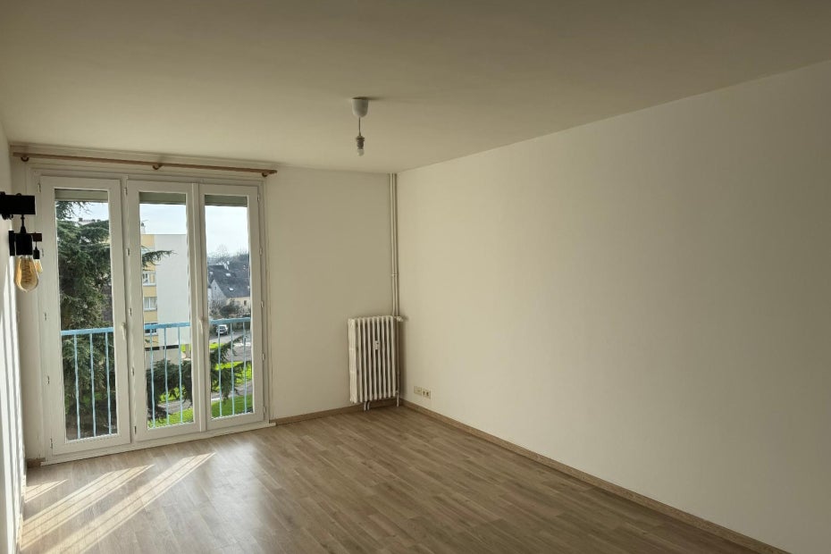 Flat Rue Victor Rault in Rennes