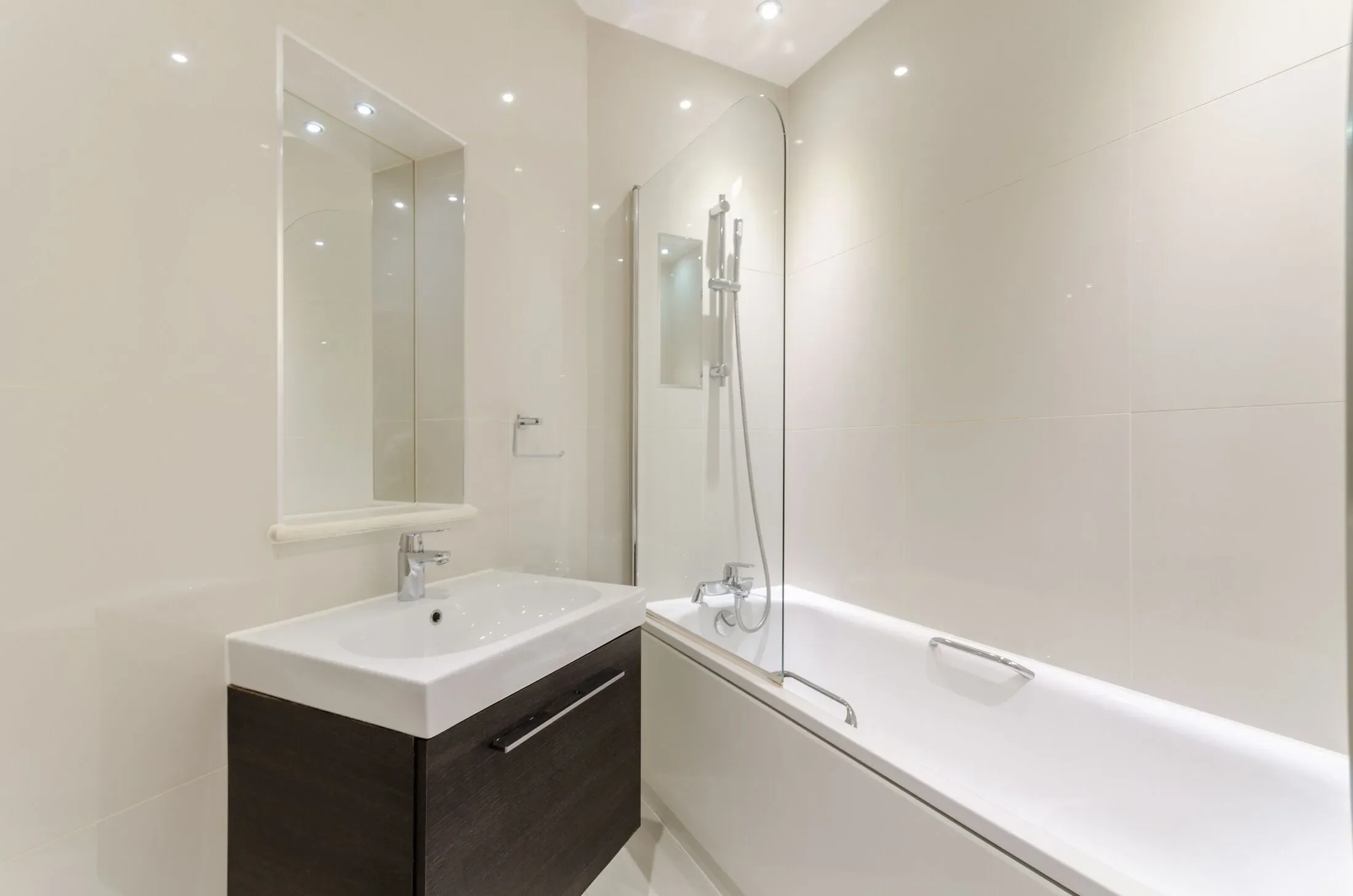 Flat Barnsbury Lane in Greater London