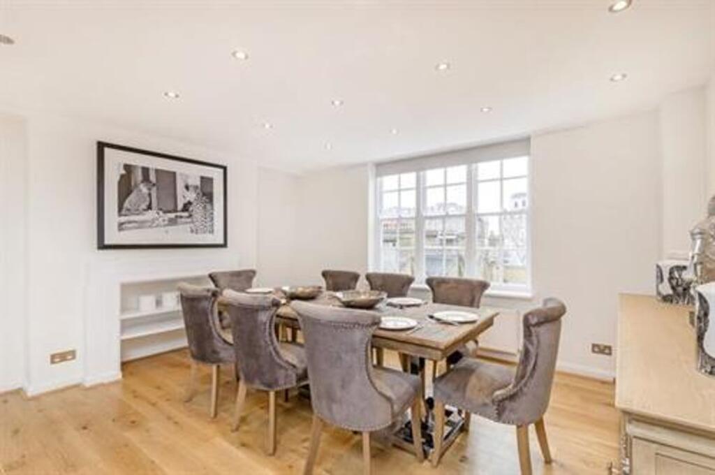 Flat Chesterfield Gardens in City of Westminster