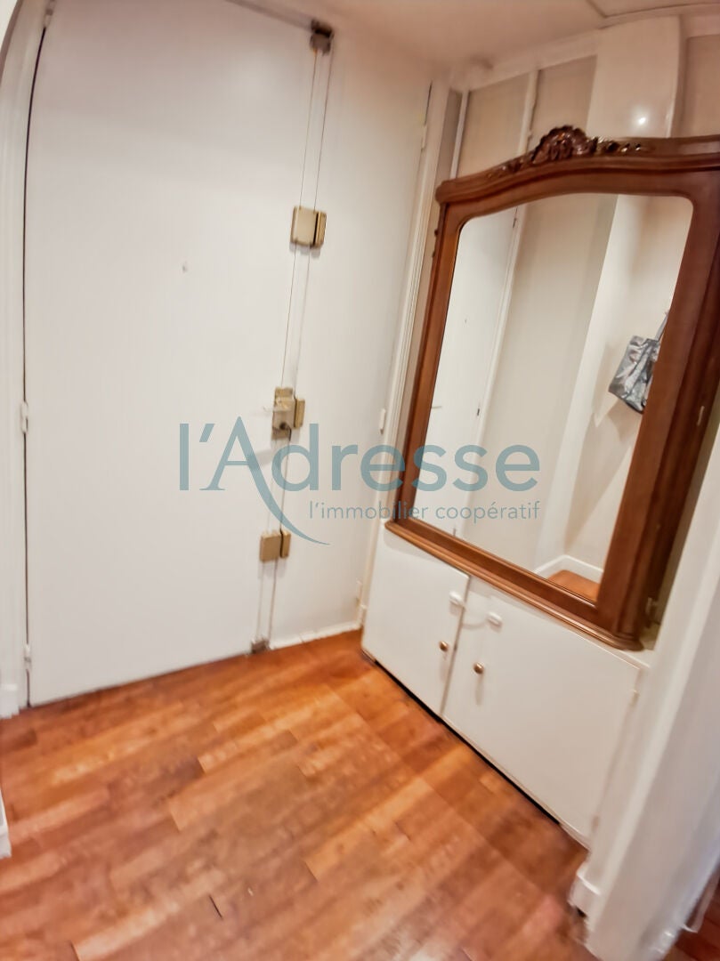 Flat Rue Henri Sellier in Laval