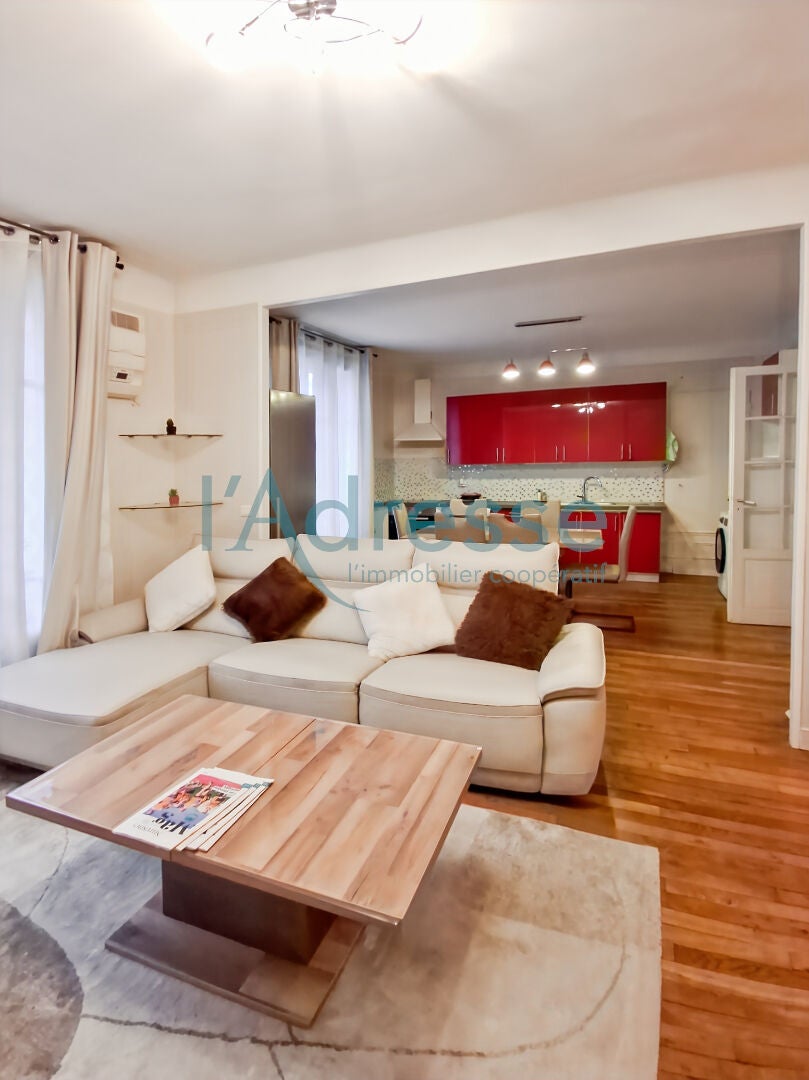 Flat Rue Henri Sellier in Laval