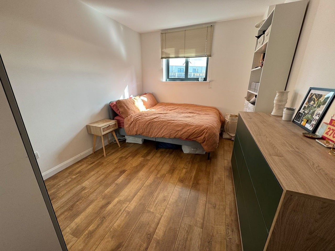 Room Mare Street in Greater London