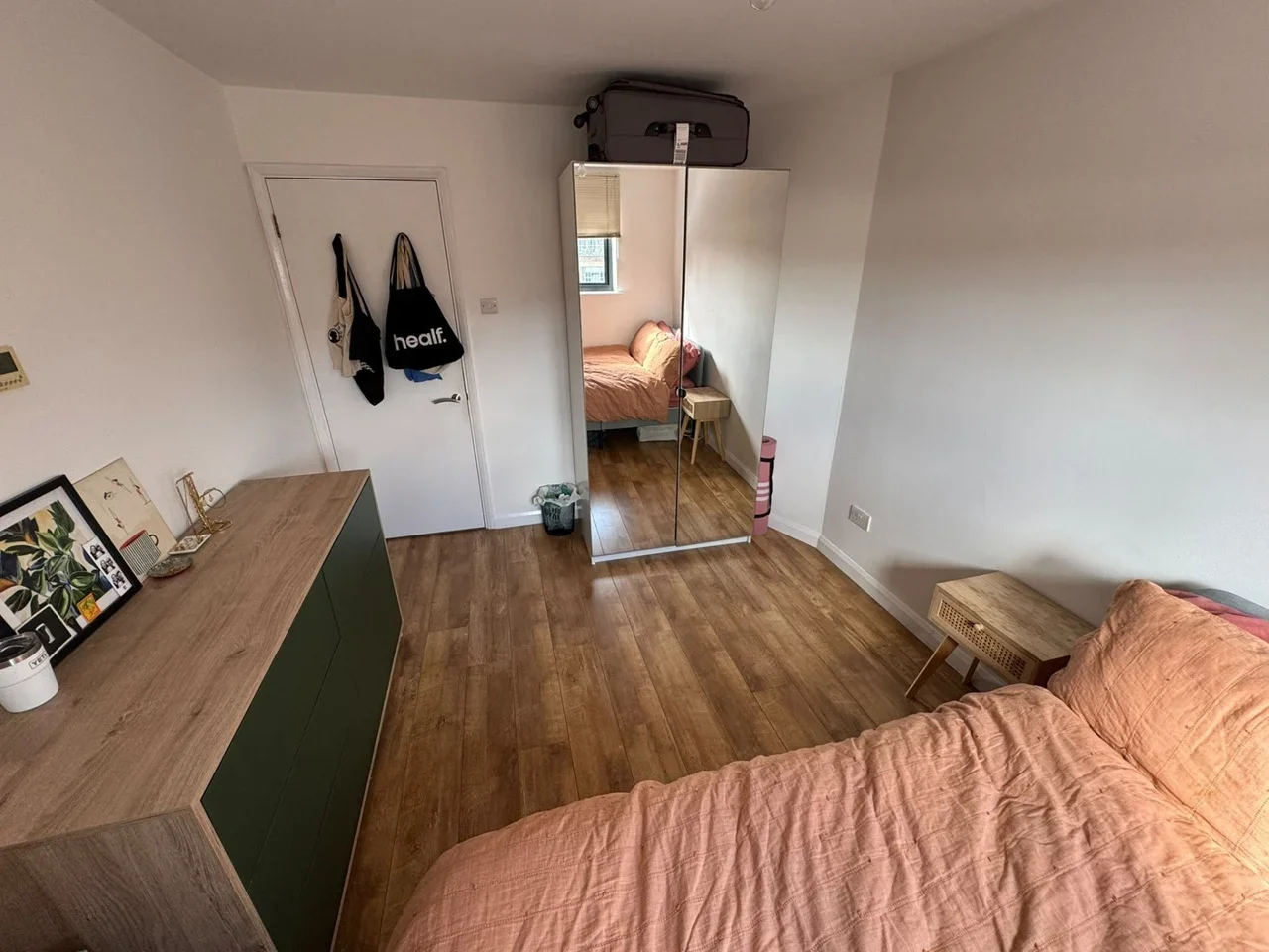 Room Mare Street in Greater London