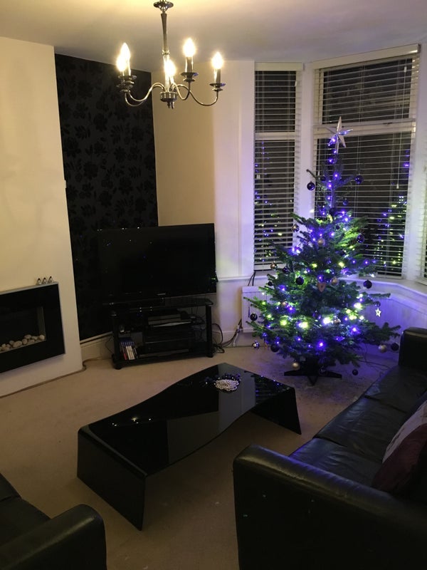 Room Downend Road in Bristol