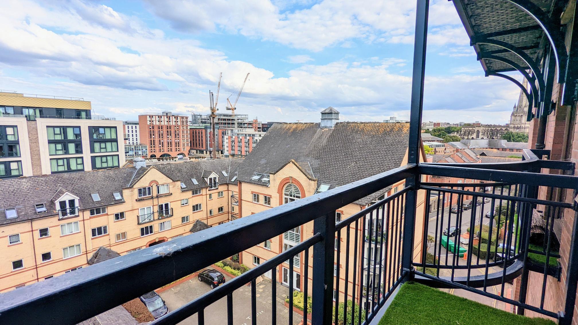 Flat Redcliff Street in Bristol